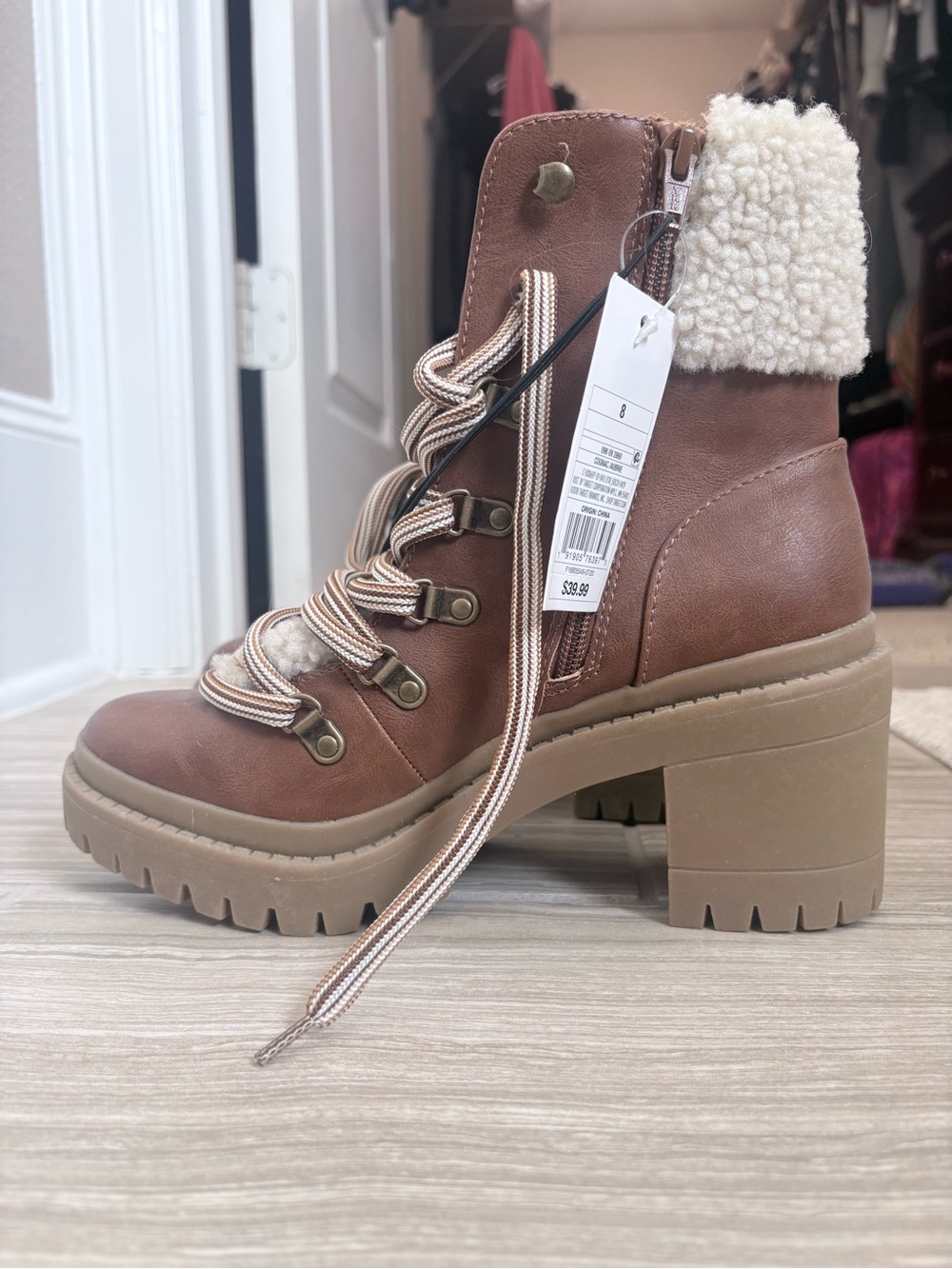 NWT Universal Thread Aubrie Chunky Heel Sherpa Combat Boots Cognac Brown Size 8 - Picture 1 of 12